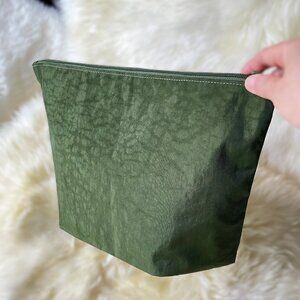 NWOT Baggu Go Pouch Large - Bay Laurel (Marine)